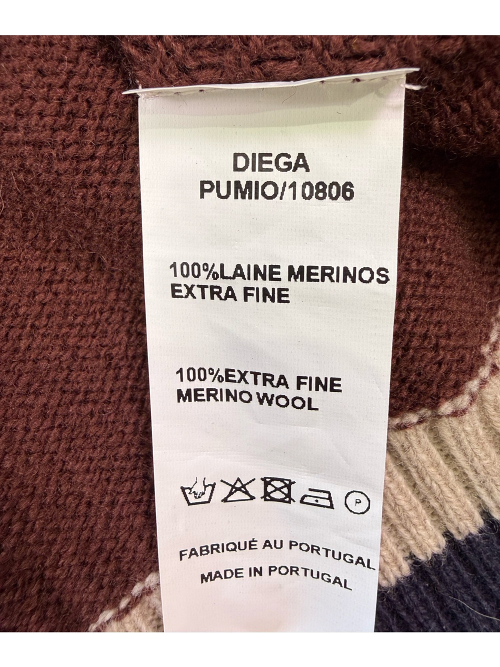 Diega PUMIO 100% Extra Fine Merino Wool Sweater Vest Side Button Medium Brown - Picture 8 of 10
